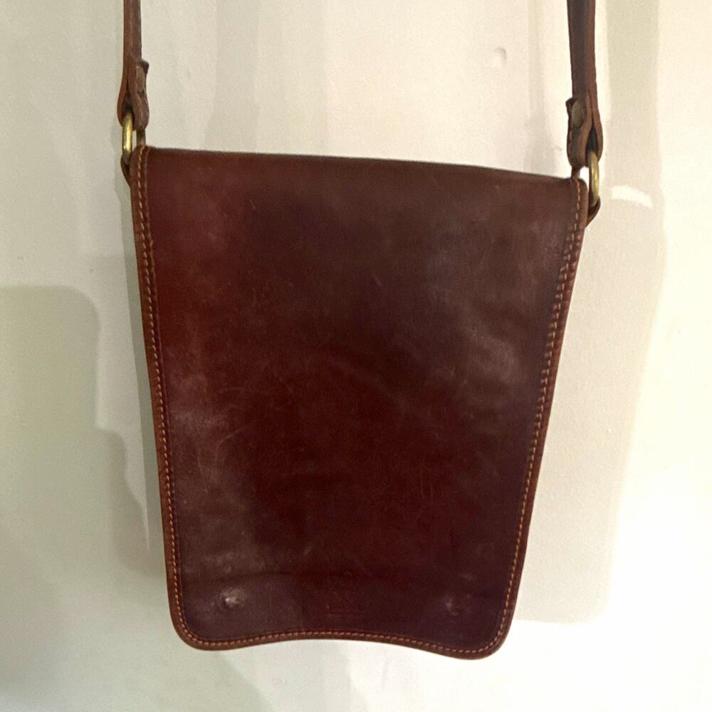 Rare Vera Pelle Made in Italy Small Brown Crossbody Bag, Adjustable, Pockets